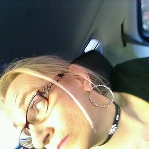 Meet your Posher, Carol